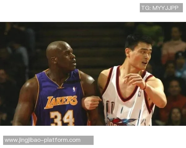 姚明与郭松的传奇对决：篮球场上的友谊与竞争的完美交融